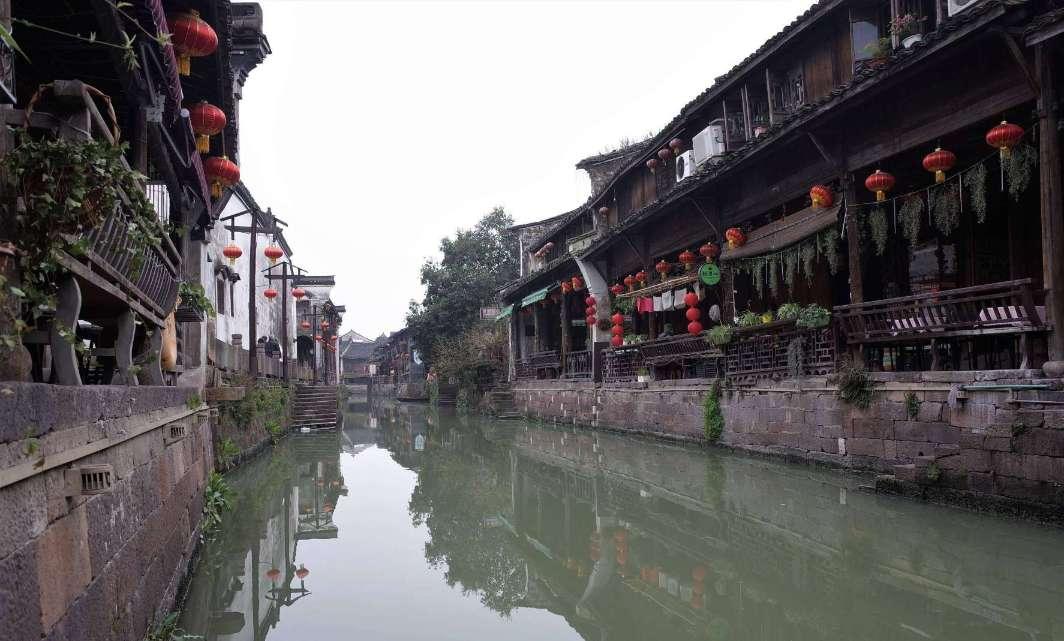 洗净油光脸，减少毛孔油脂，试试这款洁面乳